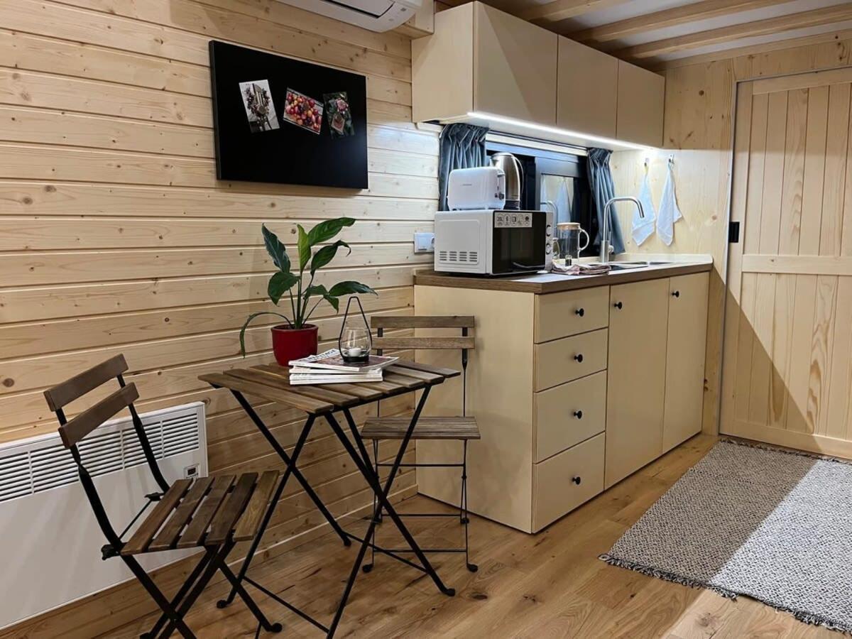 Lisi Grun Tiny House By Tiny Away Villa Затлед Екстериор снимка